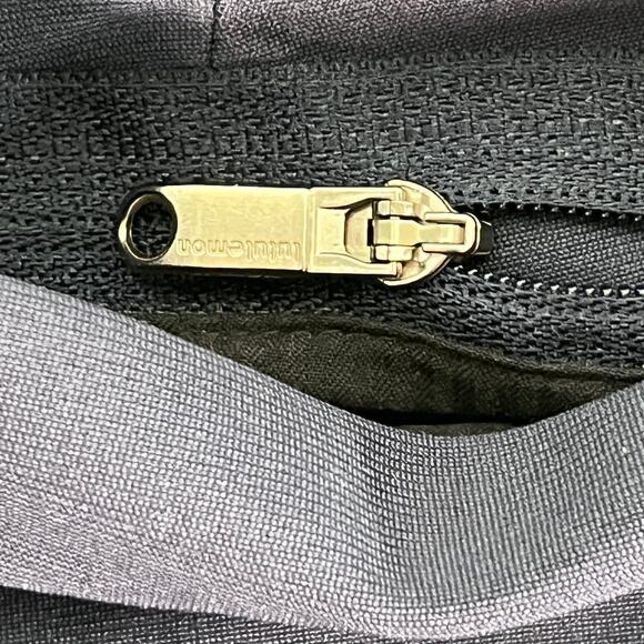 ** Lululemon Mens ABC Pants Tagged Sz 34', Actual measure 35" Regular EUC - Picture 7 of 10